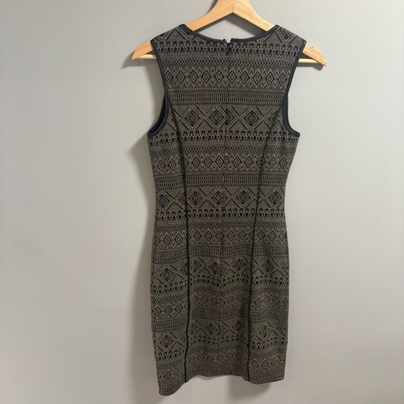 Willow & Clay Dress - Picture 5 of 5